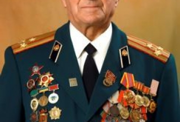 КРЕДО ПРИСЯЖНОГО — РОБИТИ ТЕ, ЧОГО НІХТО НЕ РОБИВ ДО ЦЬОГО!