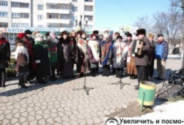 ЖИТТЯ ЗВІРЯЛИ ЗА КОБЗАРЕМ