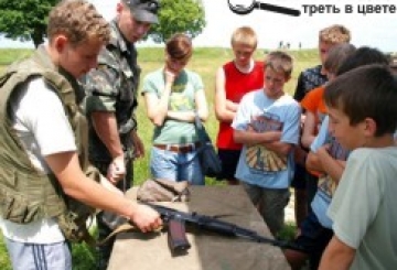 ЗРАНКУ — ІСПИТИ, ПОТІМ — СТРІЛЬБА З АВТОМАТІВ