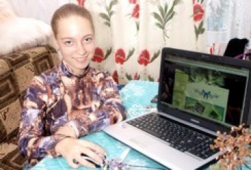 ДЕЛЬФІНИ НА НЕЇ ЧЕКАЮТЬ. ЧИ ЗМОЖЕ ВОНА ПРИЇХАТИ?