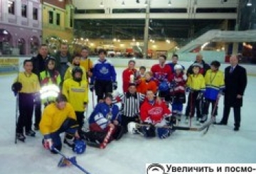 ХОКЕЙ У «ГЛОБАЛІ»