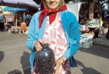 ОДНІ ЗАРОБЛЯЮТЬ, А ІНШІ ЛАСУЮТЬ!