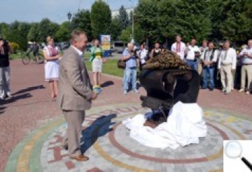 У центральній частині міста увічнили «Ріг достатку» — візитівку міста і Новоград-Волинського хлібозаводу