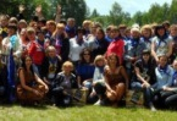 Відпочинок у дружній родині, або Як «Леся» професійне свято відзначала