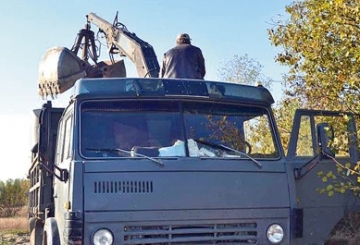 Біля Гульська затримали незаконних видобувачів піску