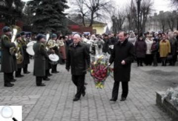У міській раді роз’яснюють, на які свята купують квіти з бюджету