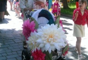 Дорослі подарували дітям свято