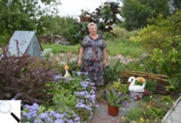 У подарунок на весілля — море любові і квітів