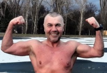 Танцюючий тренер-заробітчанин рятує від депресій