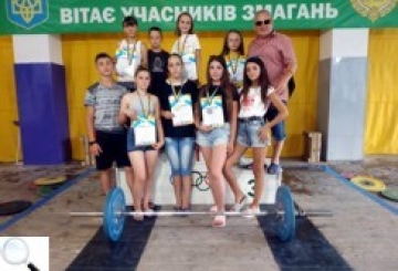 Районна команда з важкої атлетики посіла шосте місце на чемпіонаті України