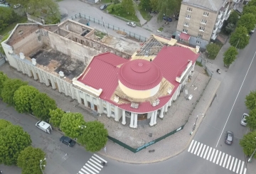 Що хочуть бачити містяни після пожежі в будівлі Молодіжного центру?