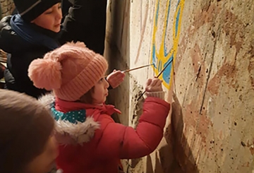 У підвалах чи за кордоном: як убезпечують дітей мешканці міста?