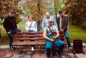 Бездіяльність — в урни! Зробили алею спільними зусиллями за два тижні