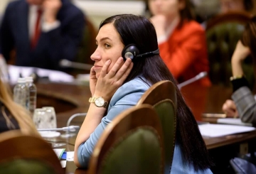 «Ти — крапля в океані, але всі разом ми — океан». Чиновниця, волонтер і багатодітна мама — про те, як скрізь встигає