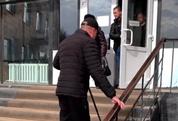 «Місто «закрите» для людей  з особливими фізичними можливостями»