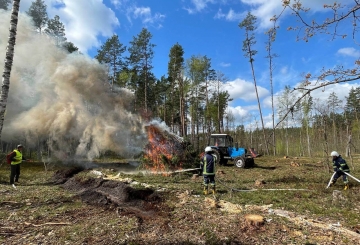 Лісівники та рятувальники відпрацьовують тактику гасіння лісових пожеж