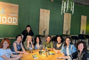 "Книжковий клуб — краща ідея, ніж участь у фейсбучних інтригах ботів та політичних маніпуляторів"