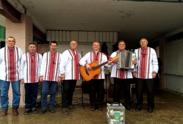 Співами «Соколи» заробляють  на допомогу Збройним Силам