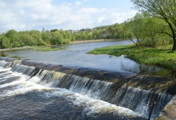 Пропозиції: міні-ГЕС, чистка річки Случ та кронування дерев