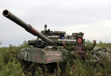 Новоград-Волинська 30-ка поповнила запаси техніки та боєприпасів, забравши їх у рашистів
