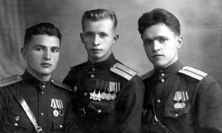 ВОЇН-ФРОНТОВИК, ПАТРІОТ БАТЬКІВЩИНИ
