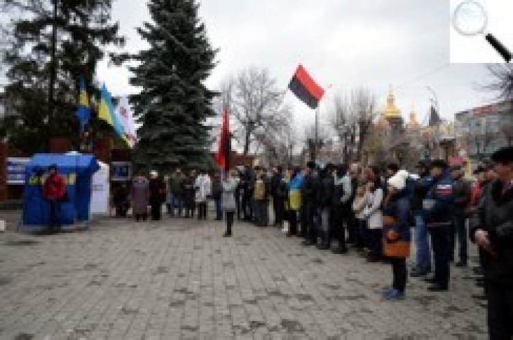 Візьмуться за руки від Майдану до Європи. «Живий ланцюг» проляже через Новоград