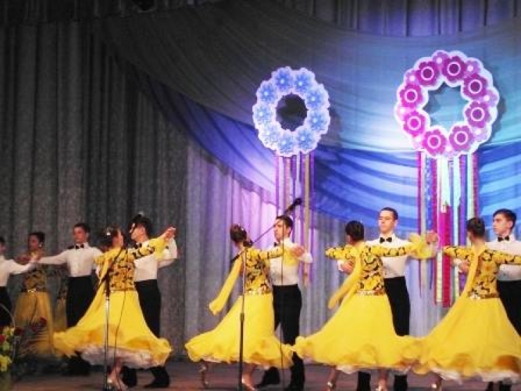 Красиве свято найкращих жінок