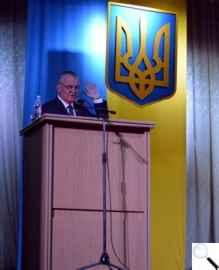 Коли звіт і ювілей — в один день, «колючими» запитаннями настрій не псують