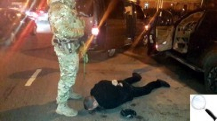 Банду оптових торгівців наркотиками ліквідувала СБУ на Житомирщині