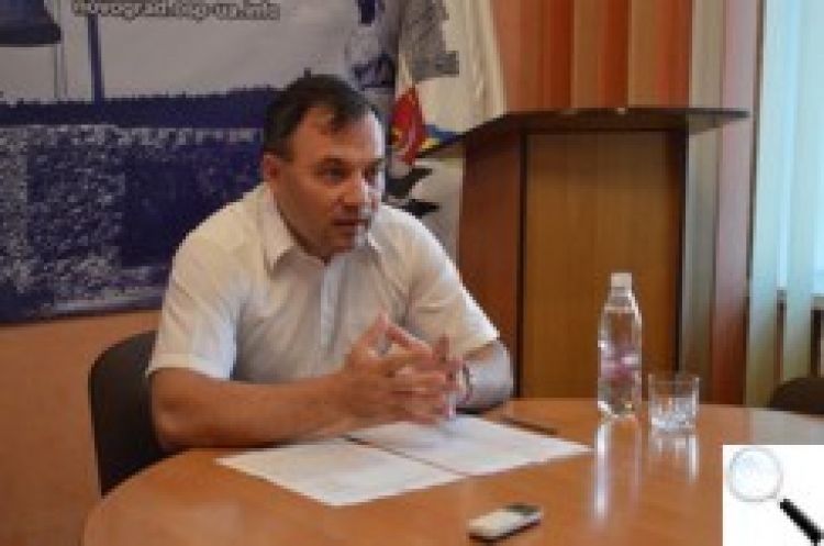 Міська рада спростовує чутки-«страшилки»: після утворення ОТГ Весельський на тракторі НЕ буде руйнувати хати селян