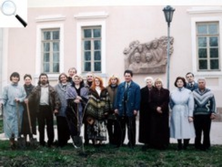 Запрошуємо взяти участь у відтворенні саду Музею родини Косачів!