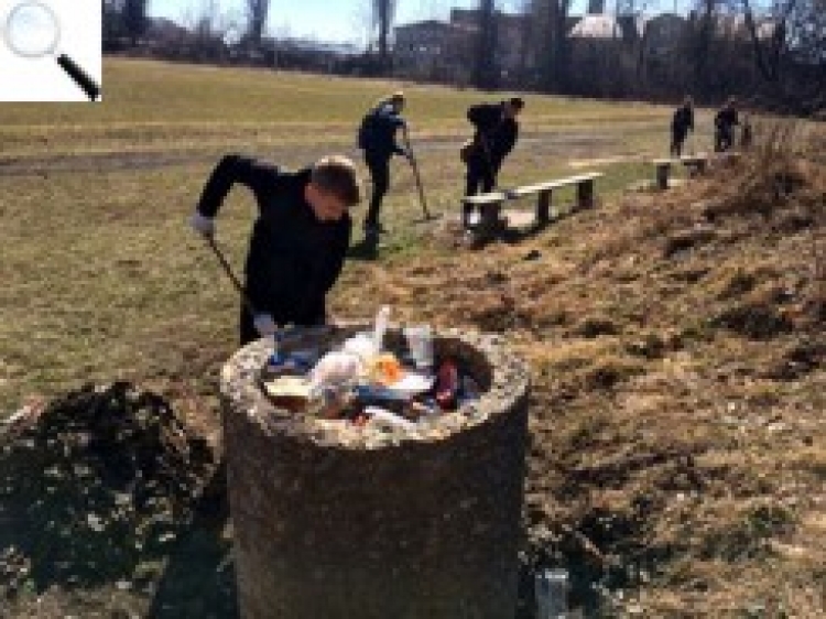 Новоград приєднується до світового челенджу #Trashtag