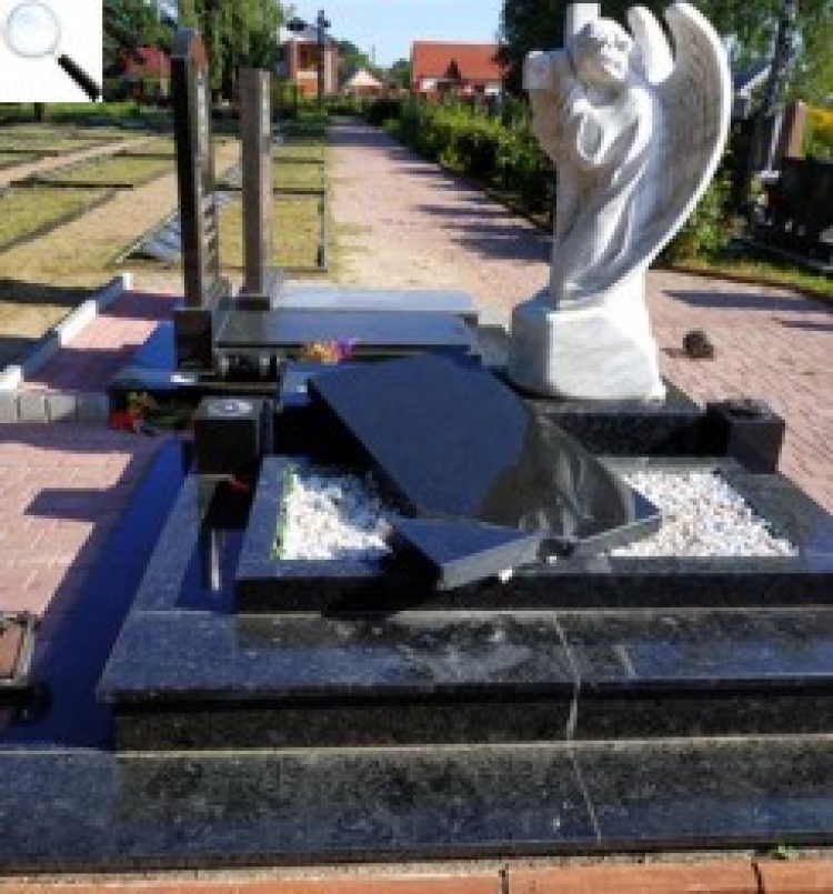 Сепаратизм у Новограді: вандали нищать пам’ятники патріотам України