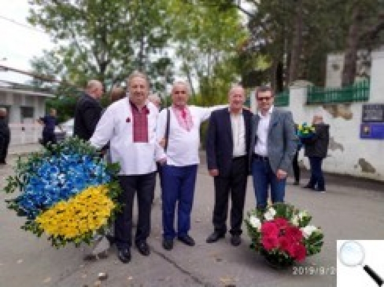 Сувеніри з Лесиного міста в пакетах з базару поїхали в Грузію