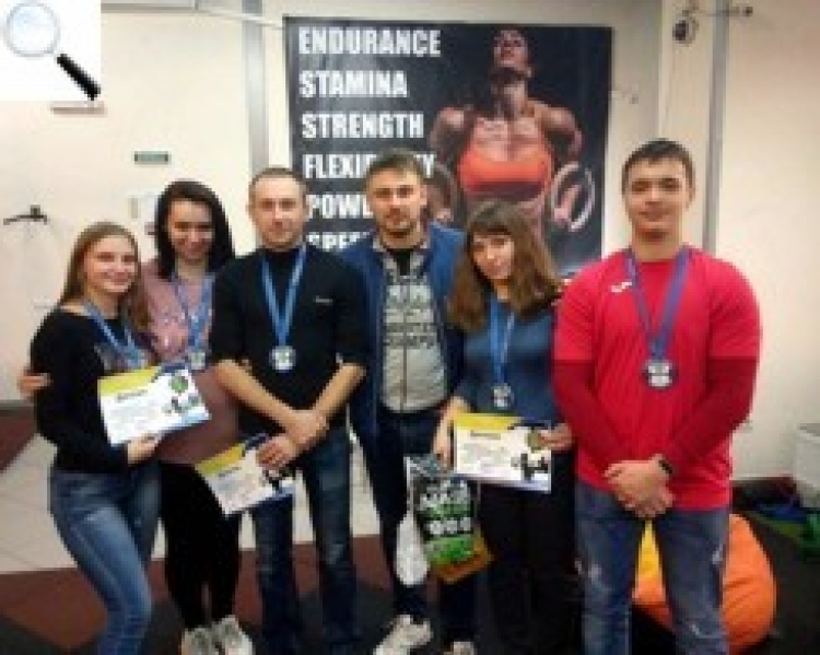 Пауерліфтери здобули медалі обласного чемпіонату