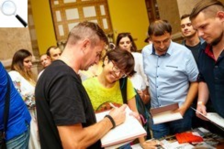 Людям, у яких «не було часу на книги»: тепер у вас купа часу, читайте!