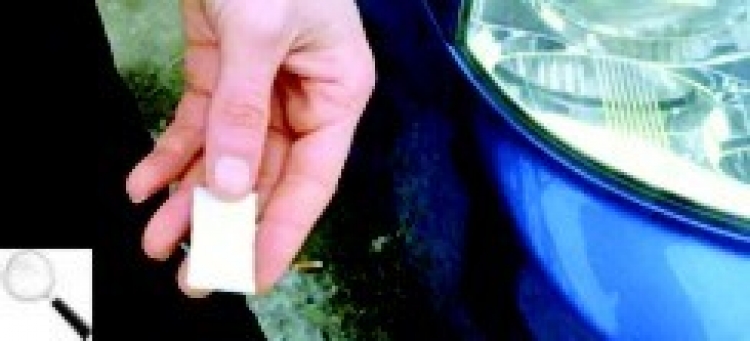 Звягельські поліцейські вилучили наркотичні речовини в жителя району
