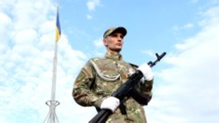 Флешмоб до свята: публікуйте фото у військовій формі