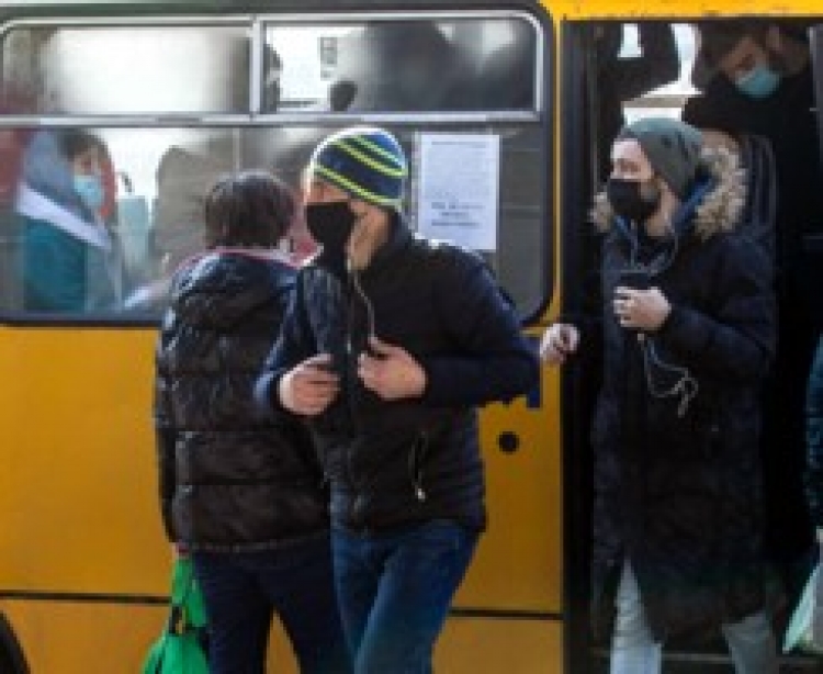 Від 17 до 34 тисяч — штраф за відсутність COVID-документів платитимуть пасажири