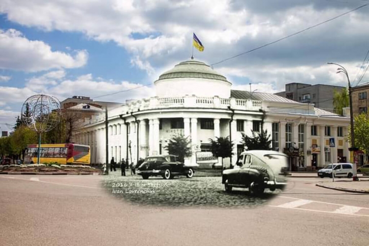 «Старі фотографії на стіл розклади…»