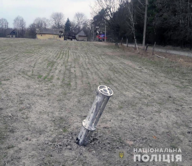 На Житомирщині поліцейські вибухотехніки знешкодили понад сотню нерозірваних боєприпасів