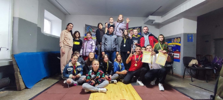 Команда звягельських важкоатлетів посіла друге місце на обласному чемпіонаті