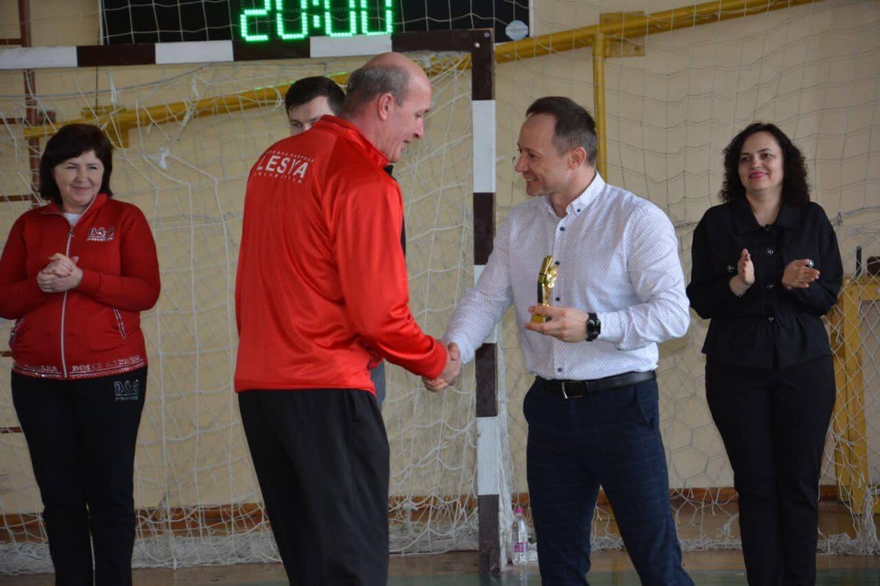 Кращим воротарем турніру визнано футбольного ветерана, гравця «Металіста» Олександра Бучинського.