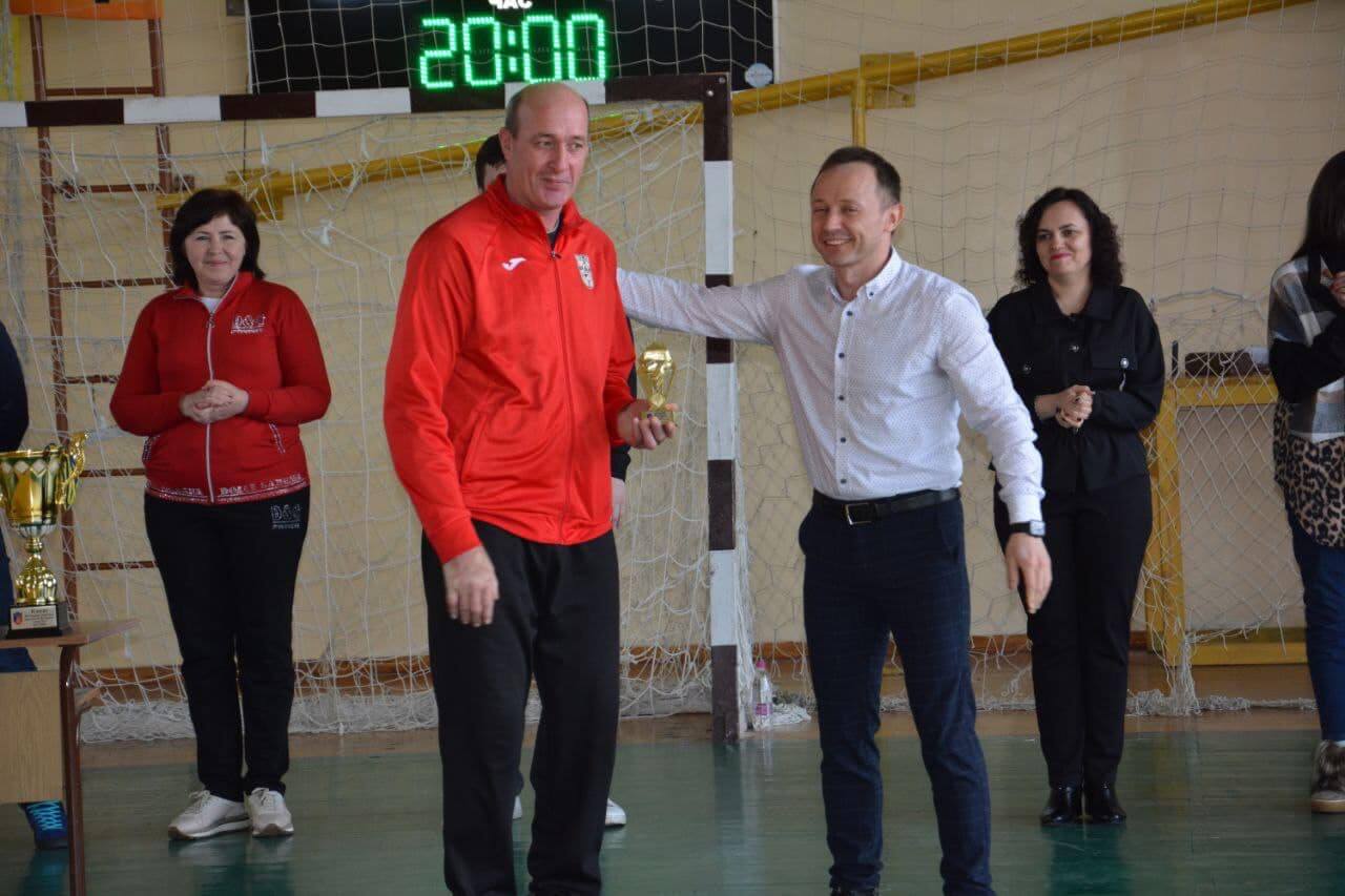 Кращим воротарем турніру визнано футбольного ветерана, гравця «Металіста» Олександра Бучинського.