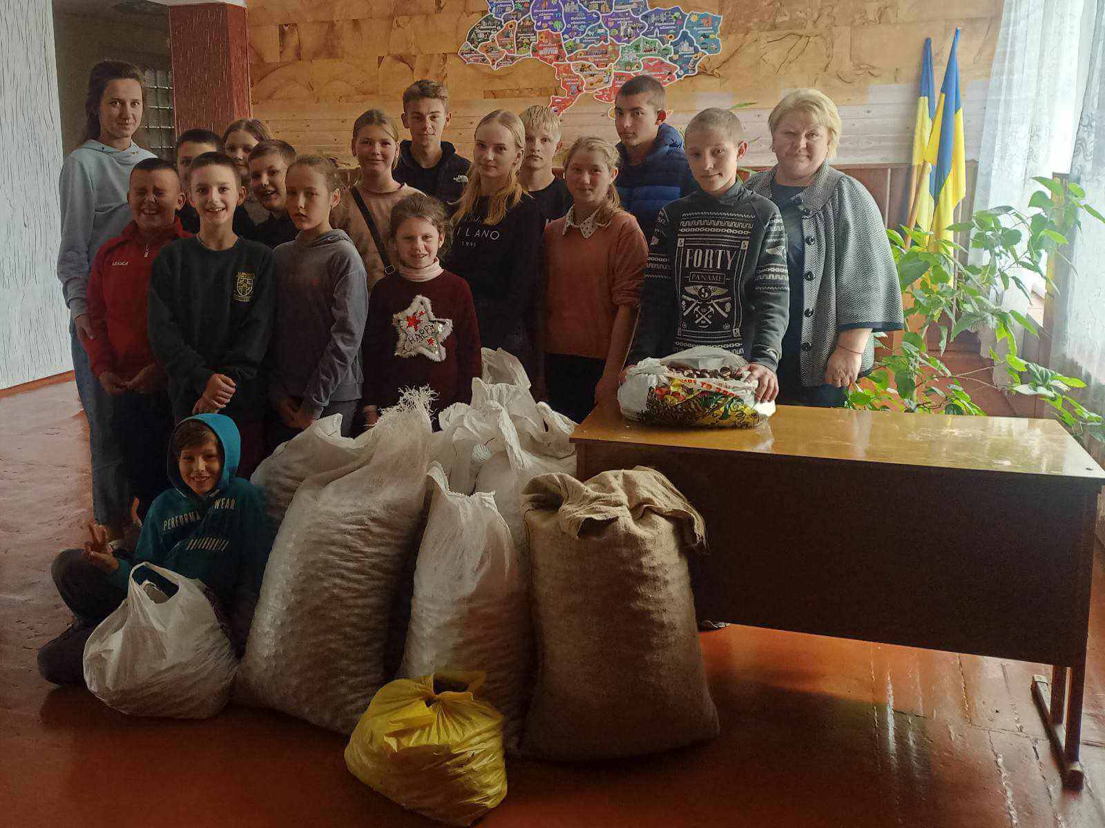 Понад 20 тисяч зібрали на потреби армії в акції зі збору каштанів