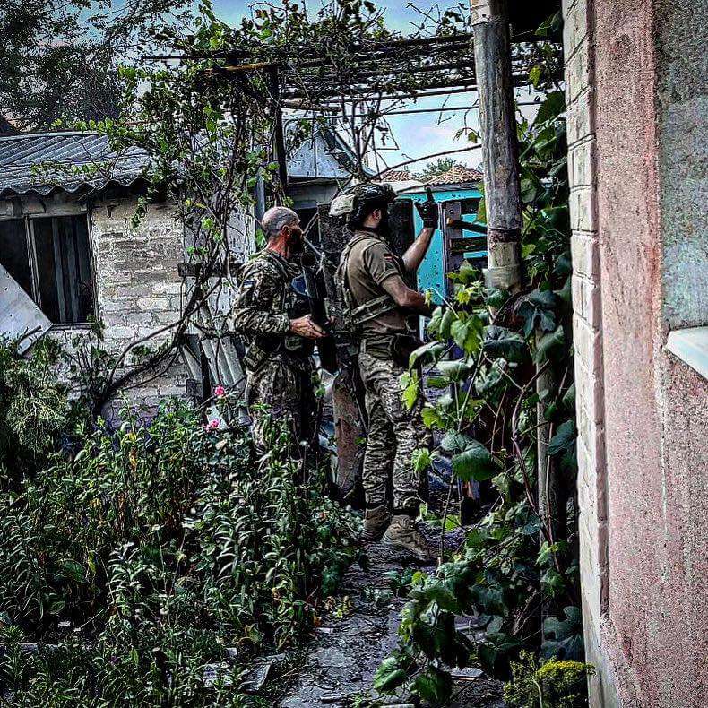 «У нас багато мотивацій вирізати виродків, які  ходять по нашій землі»