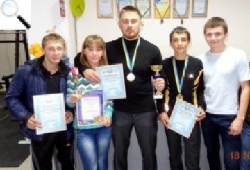 Силачі продовжують збирати нагороди