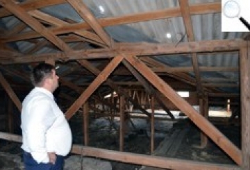 Град зруйнував дах у Косенівській школі
