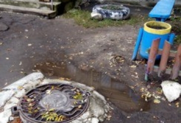 Чому у «Дворі зразкового порядку» немає зразкового порядку?..