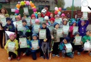 У місті відбувся перший відкритий чемпіонат із великого тенісу